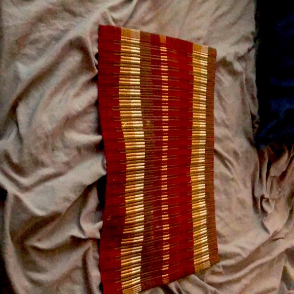 A makeup rug - Picture 1 of 4